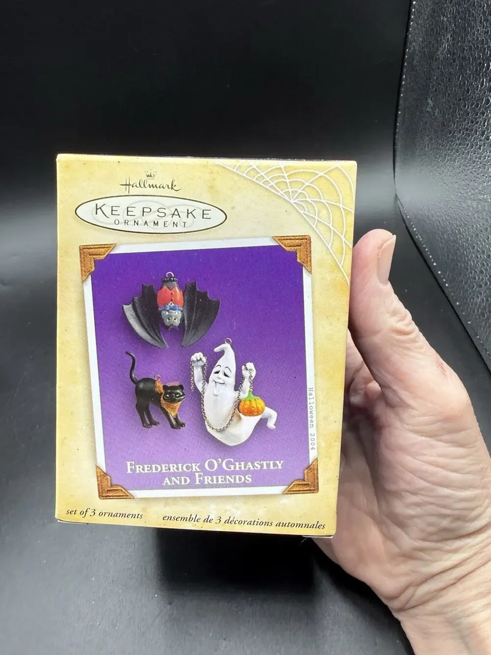 2004 Hallmark Frederick O'Ghastly And Friends Ornament - Ravenwood Lane New 44D